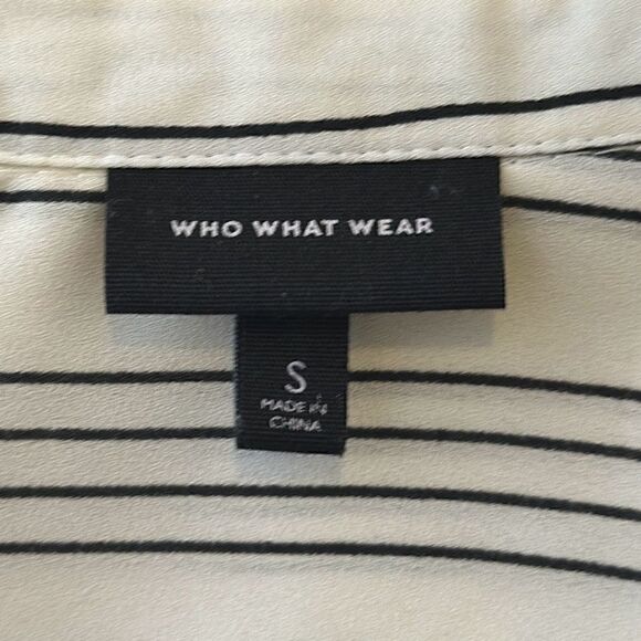 Who What Wear Pinstriped Button Down Small - Picture 5 of 6